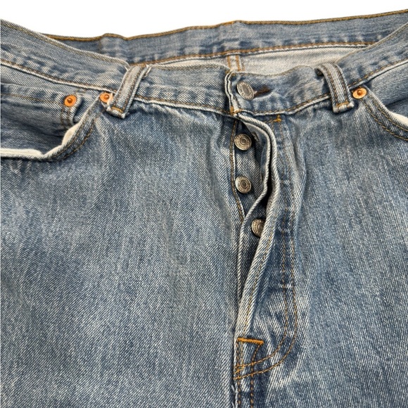 Levi’s 501 Original Fit Blue Jeans Denim LightWash  Button Fly Closure 36 X 30 - Picture 3 of 9